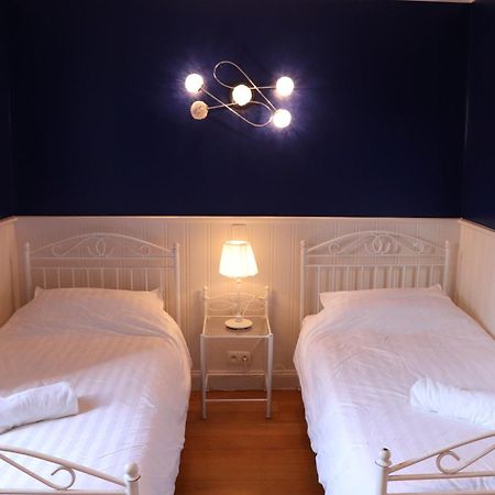 ברוז' Hostel Lybeer Private Rooms Just For Two! חדר תמונה