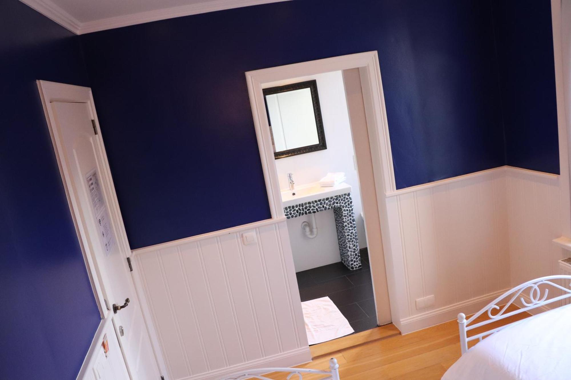 ברוז' Hostel Lybeer Private Rooms Just For Two! חדר תמונה