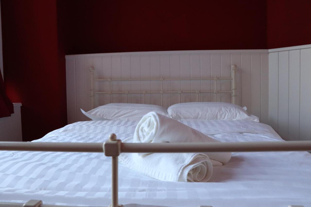 ברוז' Hostel Lybeer Private Rooms Just For Two! חדר תמונה